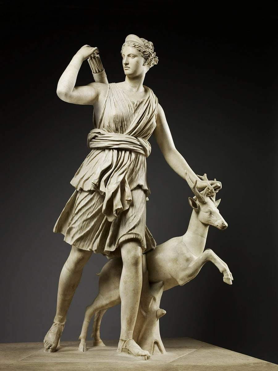 artemis louvre depictions of the moon